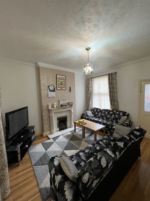 3 Bed End Terrace, Stanley Road, NG7 - Photo 1