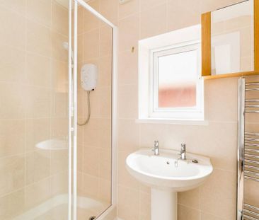2 bedroom semi-detached house to rent - Photo 1
