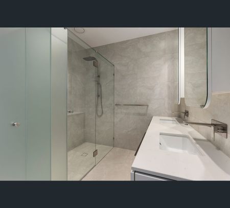 2/5 Valdemar Court, Brighton East, Vic 3187 - Photo 4