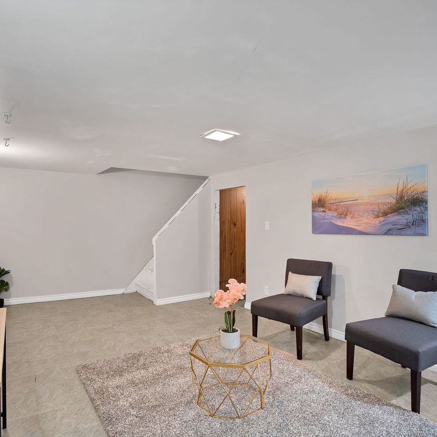 For Lease - 506 Normandy Street Unit# 29-RM3, Oshawa, Ontario - Photo 1