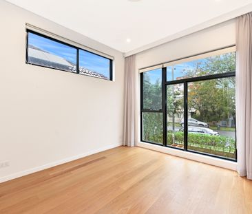 15A Flood Street, Leichhardt NSW 2040 - House For Rent | Domain - Photo 3