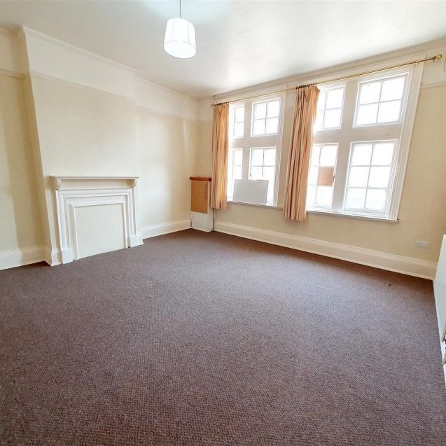 1 Bedroom Flat to Rent in Newland Street, Kettering, Northants, NN16 - Photo 1