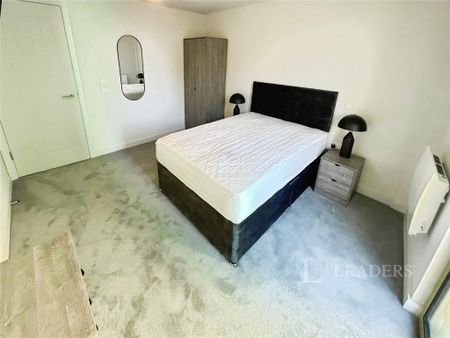 2 bedroom flat to rent - Photo 4