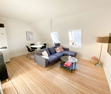 Dejlig 2-værelses lejlighed ved østre anlæg - Photo 3