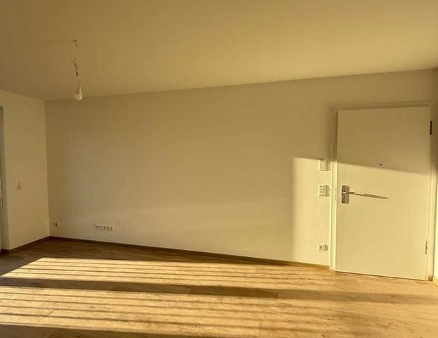 Neuwertige 2-Zimmer-Wohnung mit zentraler Lage in Griesheim ab 01.11 verfügbar - Photo 1