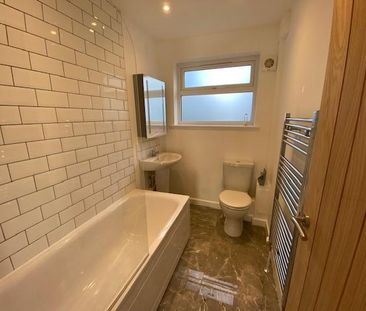 2 bedroom maisonette to rent - Photo 6