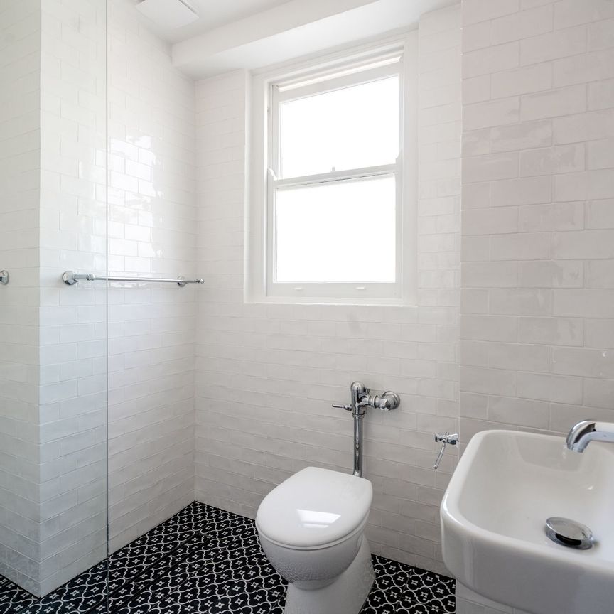 Renovated Studio In The Heart Of Potts Point - Photo 1