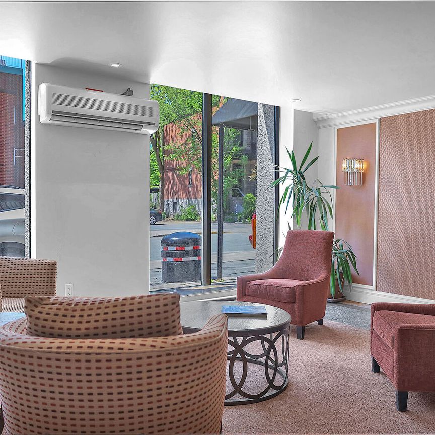 Apartment Building in the Heart of Westmount – 200 Kensington, Montreal - Photo 1