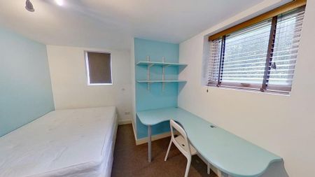 5 bedroom terraced house to rent - Photo 3