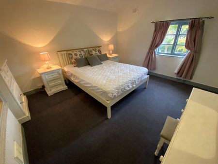 Blakeshall - Photo 4