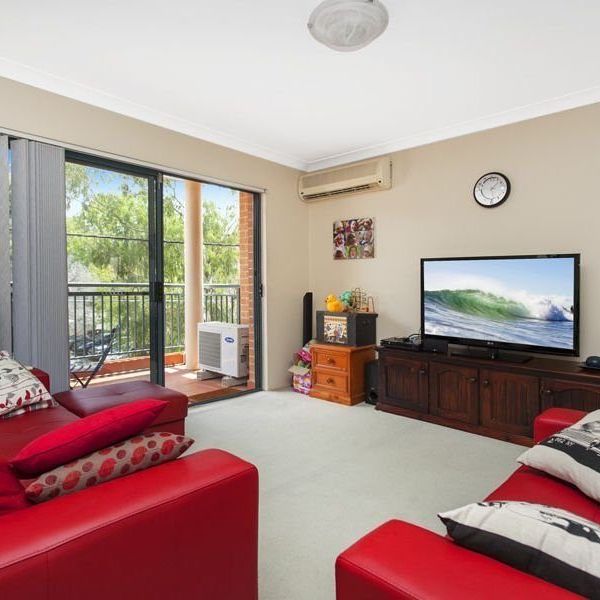 Modern Comfort, Space & Convenience - Photo 1