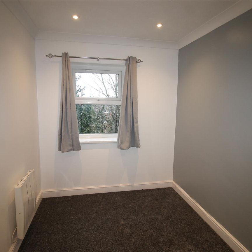 Malmers Well Road, High Wycombe - Photo 1