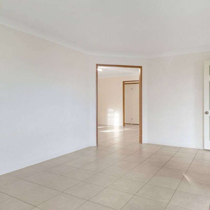 Charming Low-Set Home in a Prime Location - Photo 1