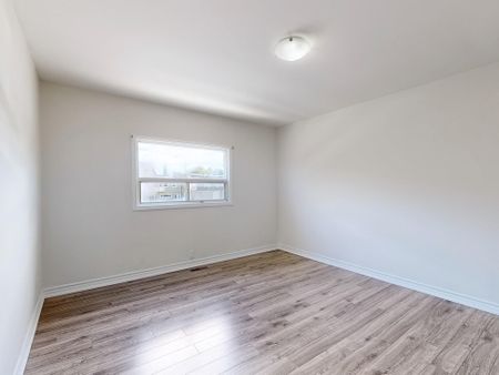 For Lease - 12 Wesleyan Street Unit# 1, Halton Hills, Ontario - Photo 4