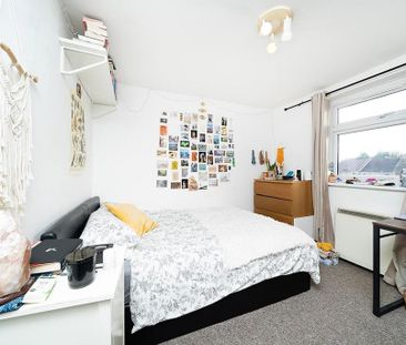 3 bedroom maisonette to rent - Photo 2