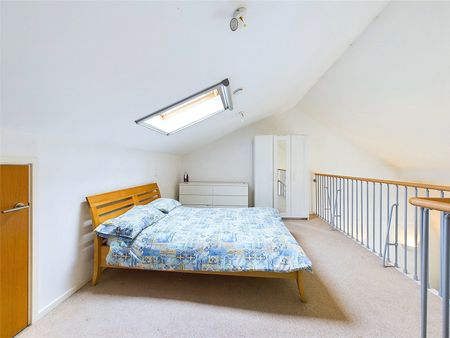 Whitton Road, Twickenham - 1 bedroomProperty for lettings - Chasebuchanan - Photo 3