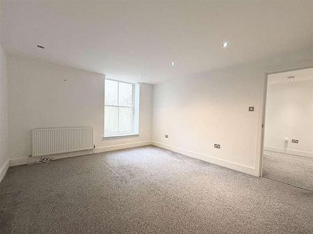 Warrior Square, St. Leonards, TN37 - Photo 5