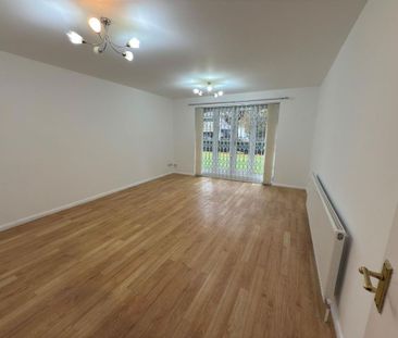 2 bedroom ground floor flat to rent - Photo 1