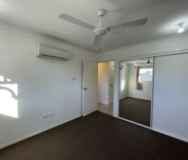 2 bedroom unit close to city and beach - Photo 3