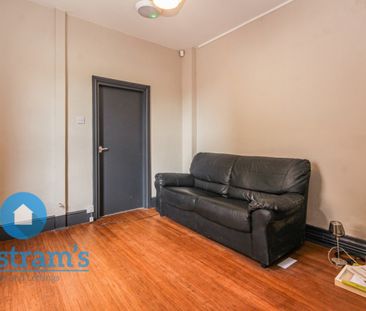 1 bed Shared House for Rent - Photo 2