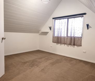 Family home in Beach Haven - Photo 5