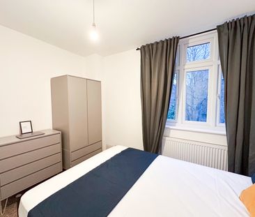 Room in a Shared Flat, Windsor Crescent, HA9 - Photo 3