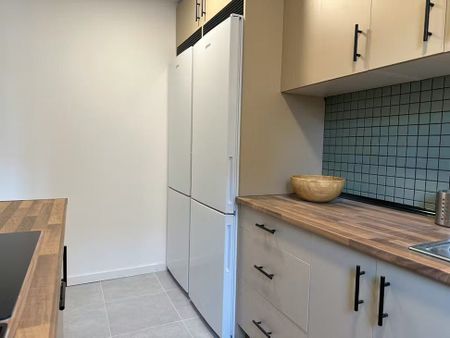 Calle de Pradales, Madrid, Community of Madrid 28047 - Photo 3