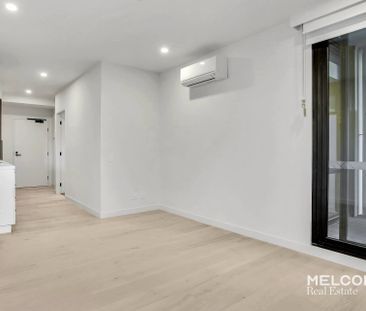 RESORT-INSPIRED LIVING ONE-BEDROOM - UNFURNISHED - Photo 1