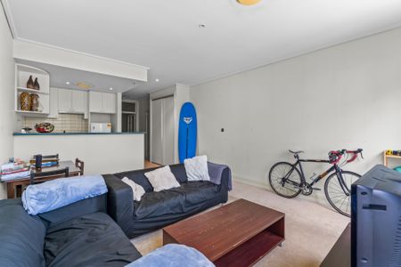 Prime St Kilda Road Location - Move-In Ready Apartment - Photo 2