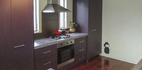 Stylish, Modern Home with Indoor-Outdoor Flow - Photo 2