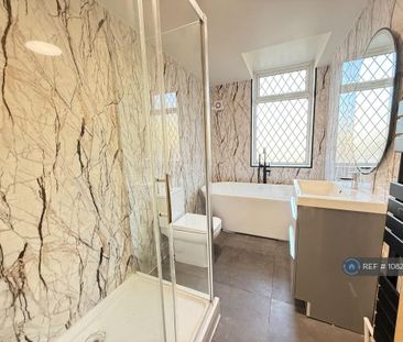 3 bedroom semi-detached house to rent - Photo 2