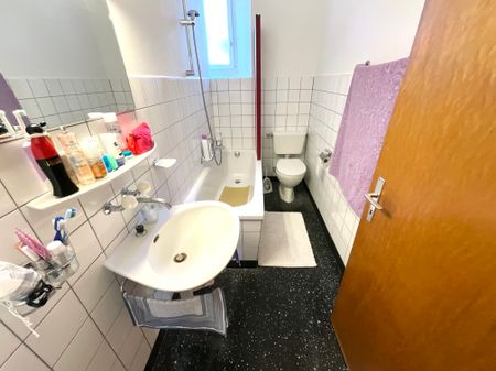 Appartement de 2 pièces lumineux au centre de Tramelan - Foto 4