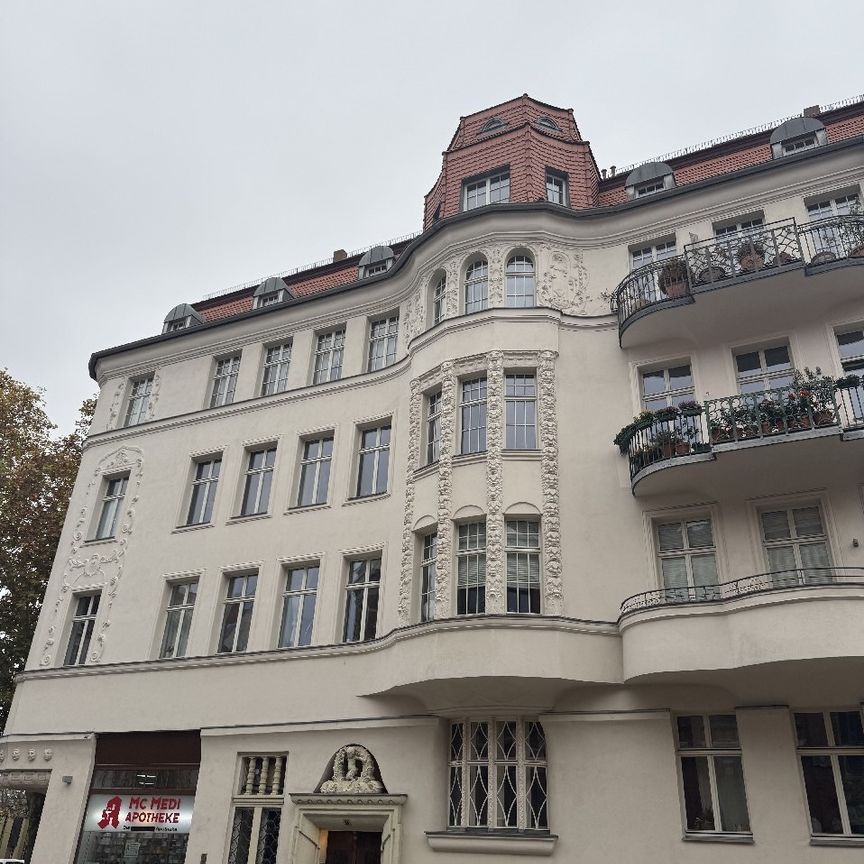 Charmante 2,5-Zimmerwohnung mit Balkon und Sauna - Foto 1