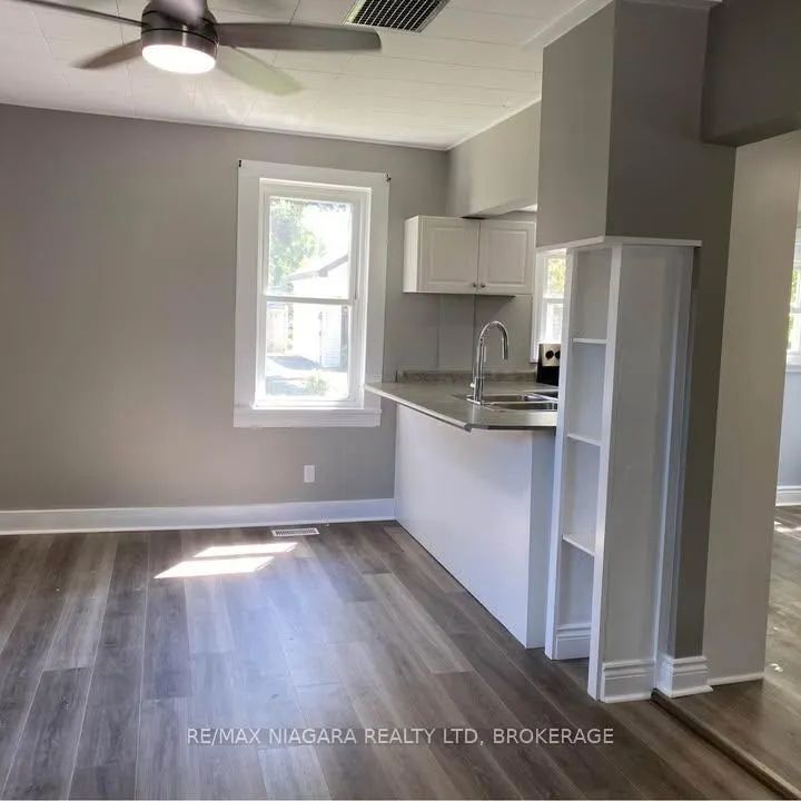 474 LAKESHORE ROAD - Photo 1