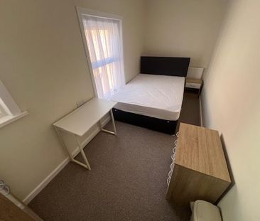 5 bedroom house share to rent - Photo 1