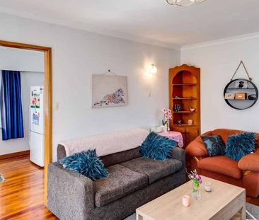 Spacious Family Home - 3 Bedroom - Photo 2