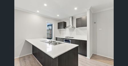 Modern, Spacious & Stylish Family Living in Point Cook - Photo 4