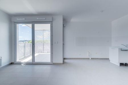 location Appartement T3 DE 60.11m² À NICE - Photo 3