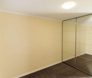 15 Hayden Close,Florey - Photo 1