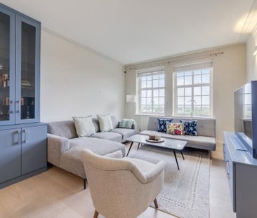 3 bedroom flat to rent - Photo 1