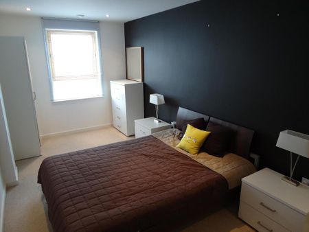 2 bedroom flat to rent - Photo 3