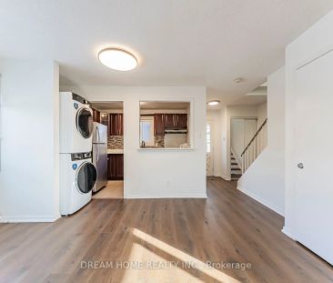 22 Hazelglen Court #Upper level - Photo 1