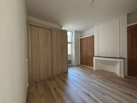 Location Appartement 2 pièces 47m² AIRE SUR L ADOUR 40800 - Photo 4