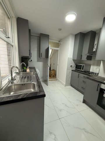 5 bedroom house share to rent - Photo 3