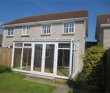 3 bedroom semi-detached house to rent - Photo 4
