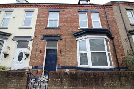 1 bedroom in a house share to rent - Photo 3