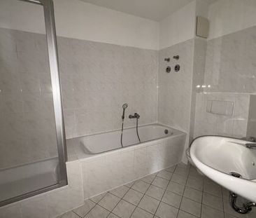 Großzügige Dreiraumwohnung in Zwickau - Photo 5