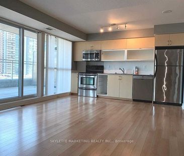 Zip Condos and Lofts , #610 - Photo 2