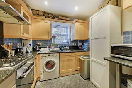 Marlborough Road, Chiswick, W4 - Photo 5