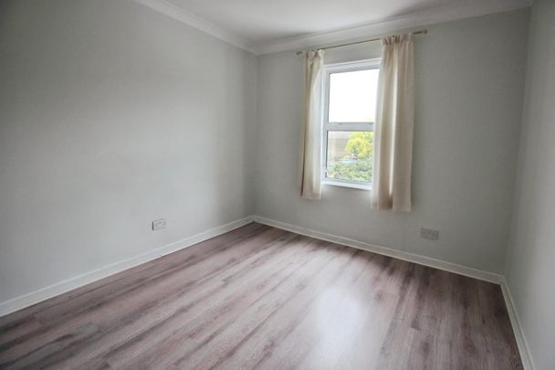 3 bedroom House To Let Total Size: 1194 SQ FT - Photo 1